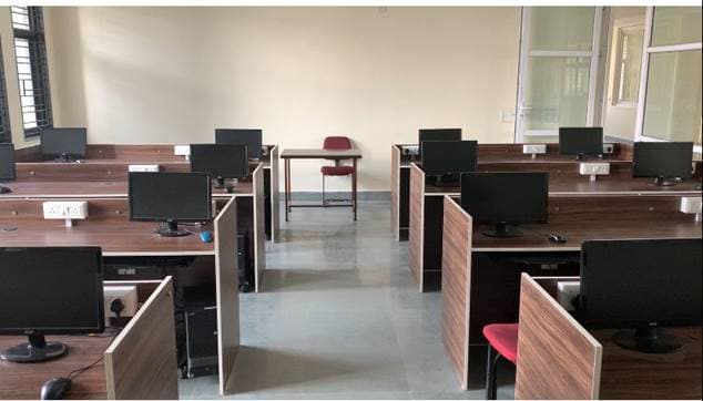 IT Lab Image 1